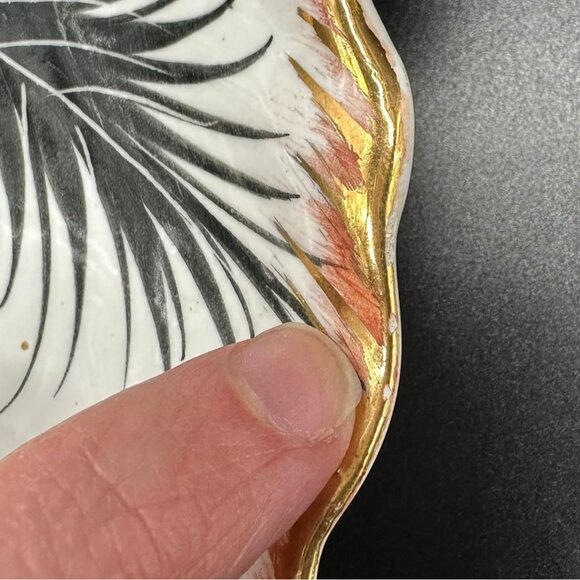 Vintage Italian Pottery Leaf Dish Strawberries Gold Decorative Vanity Tray Italy - Picture 8 of 10